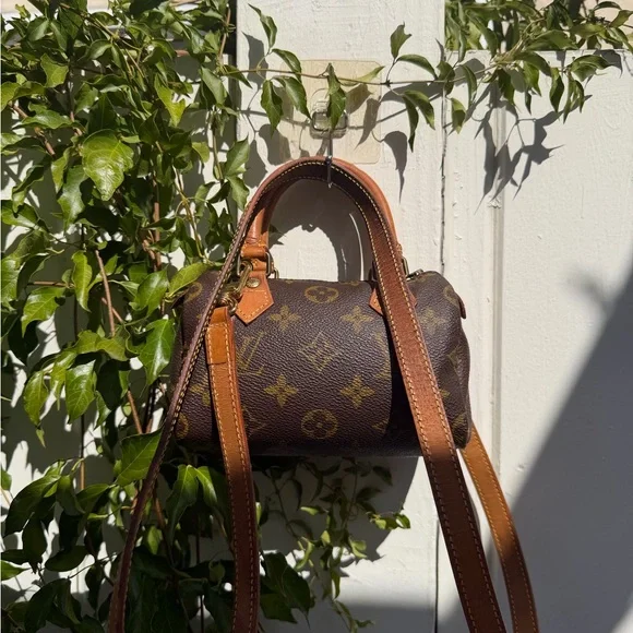 Louis Vuitton Nano Speedy - Picture 8 of 16